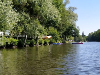 canoes-sur-riviere